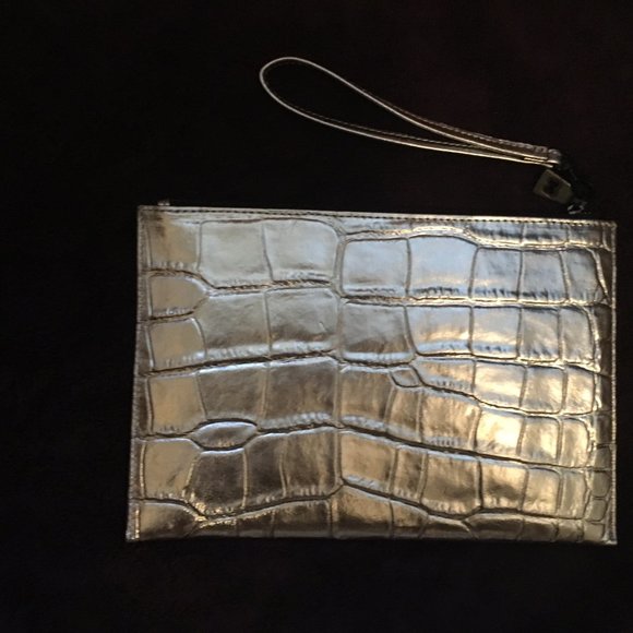 NT Eric Javits Brazilian Leather Silver Clutch - Picture 3 of 5